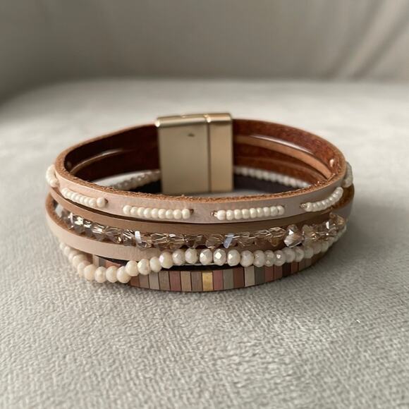 Leather & Beaded Magnet closure Layered Bracelet Stunning Neutral Colors Tones - Picture 1 of 10